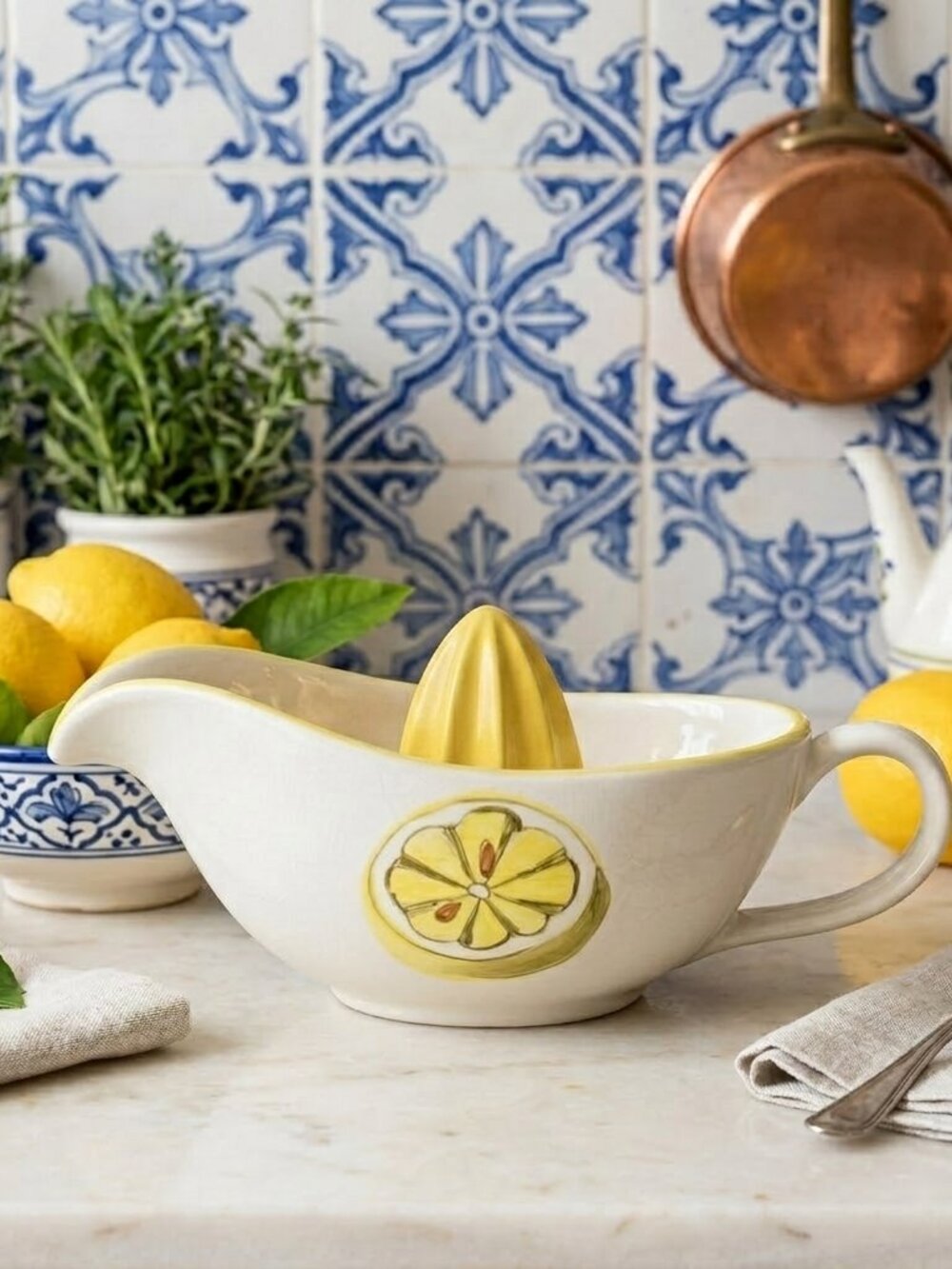 Vtg Lemon juicer pitcher